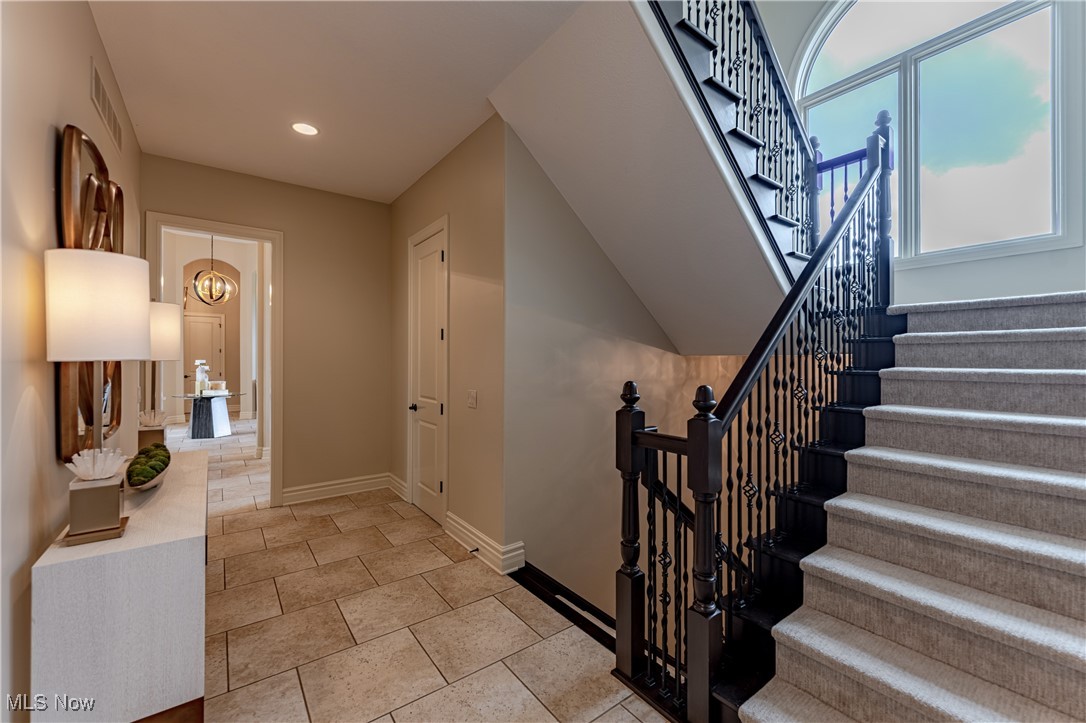 6752 Rivercrest Drive