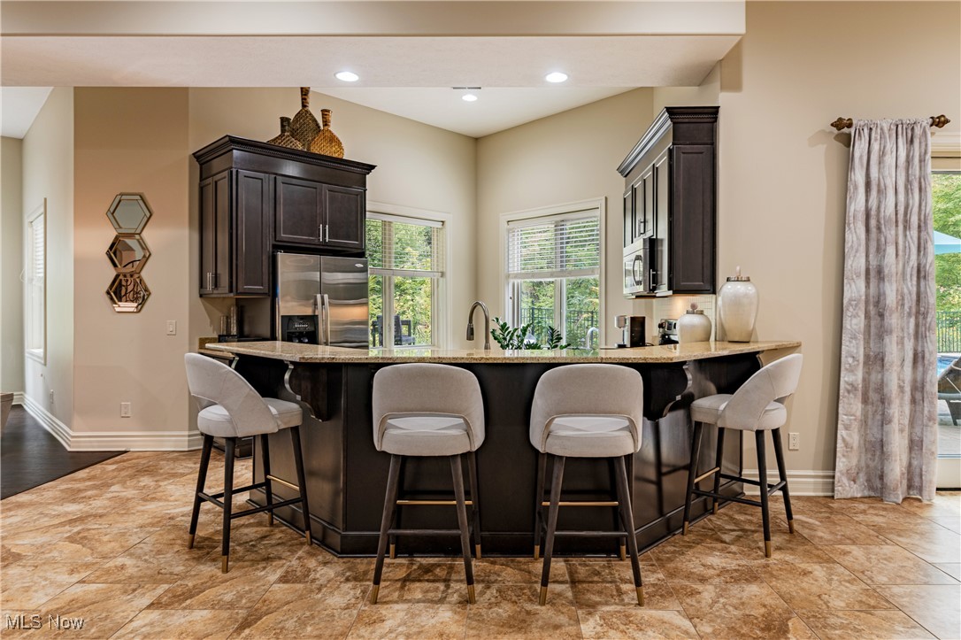 6752 Rivercrest Drive