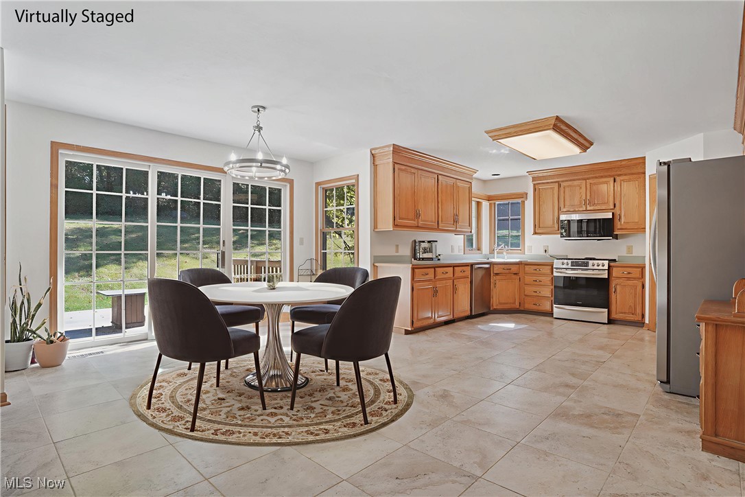 2885 Valley Road