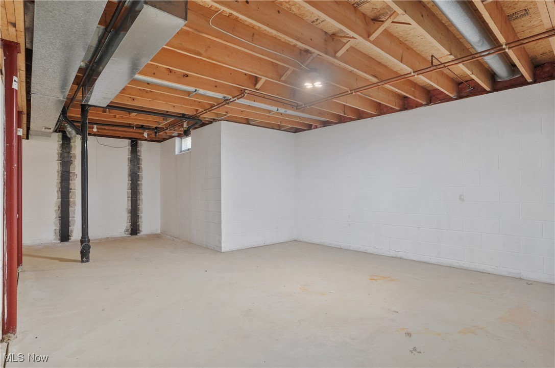 2885 Valley Road