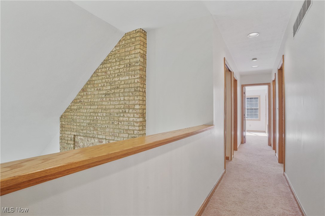 2885 Valley Road