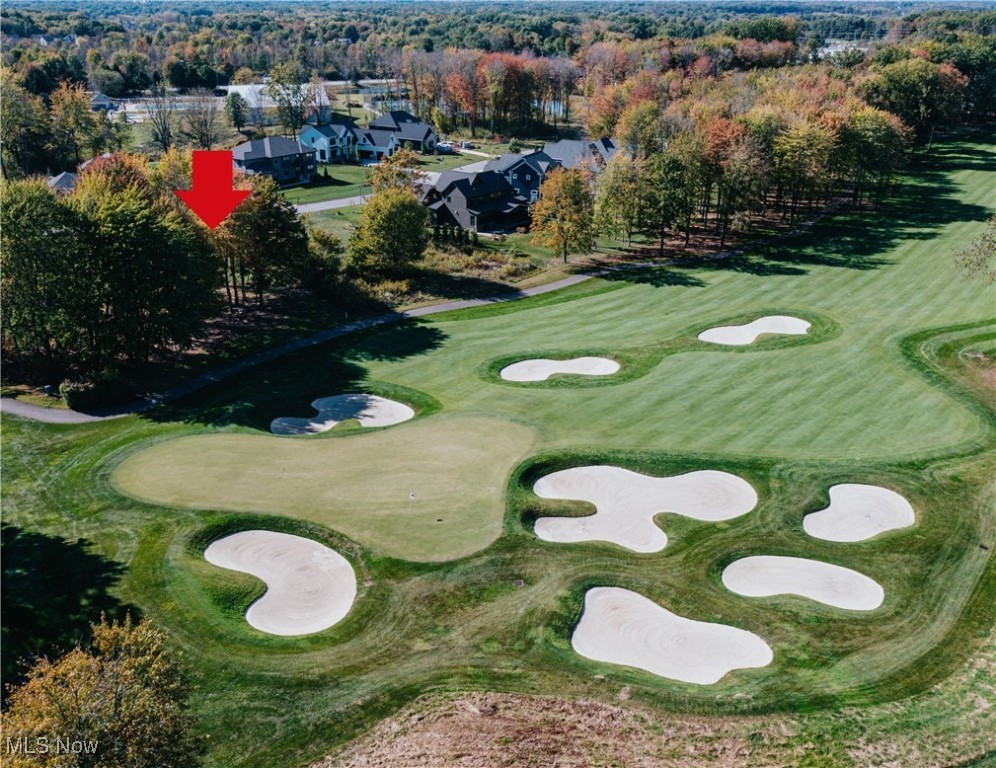 640 Club Drive W