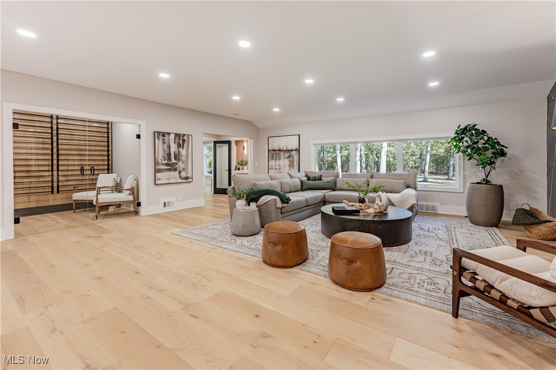 32570 Hiram Trail