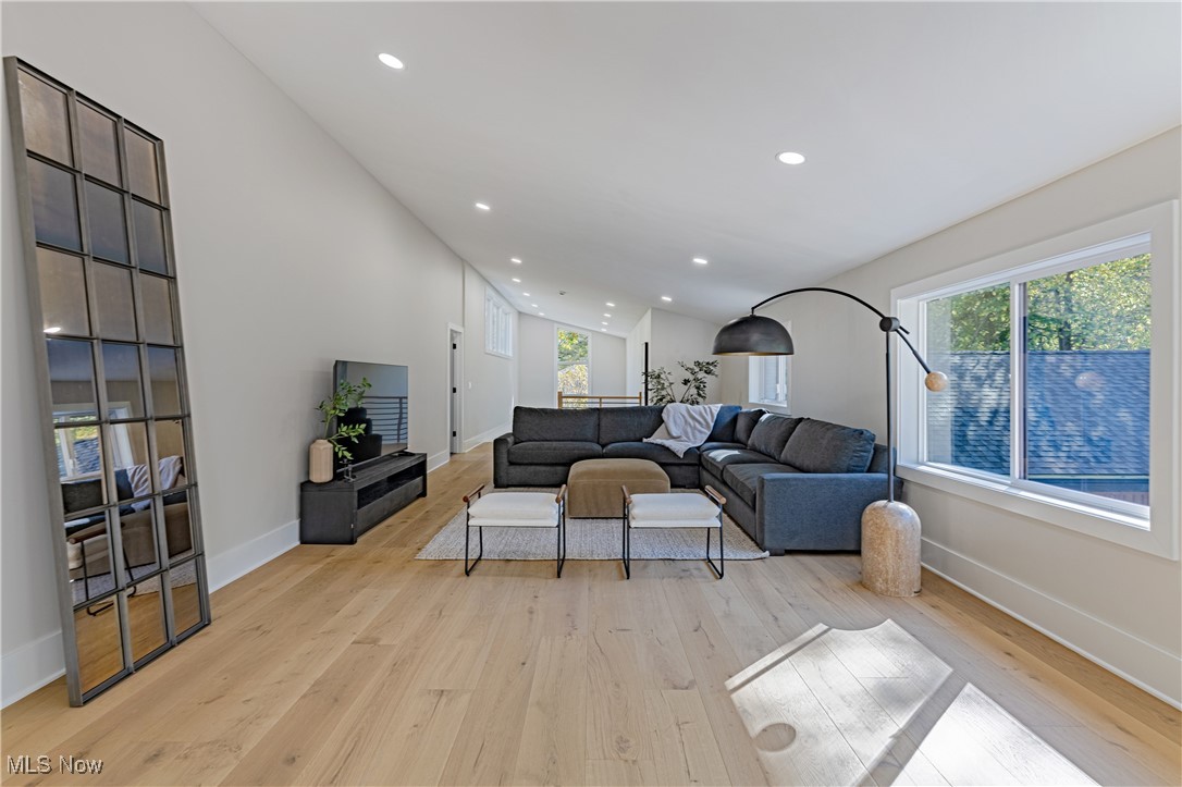32570 Hiram Trail