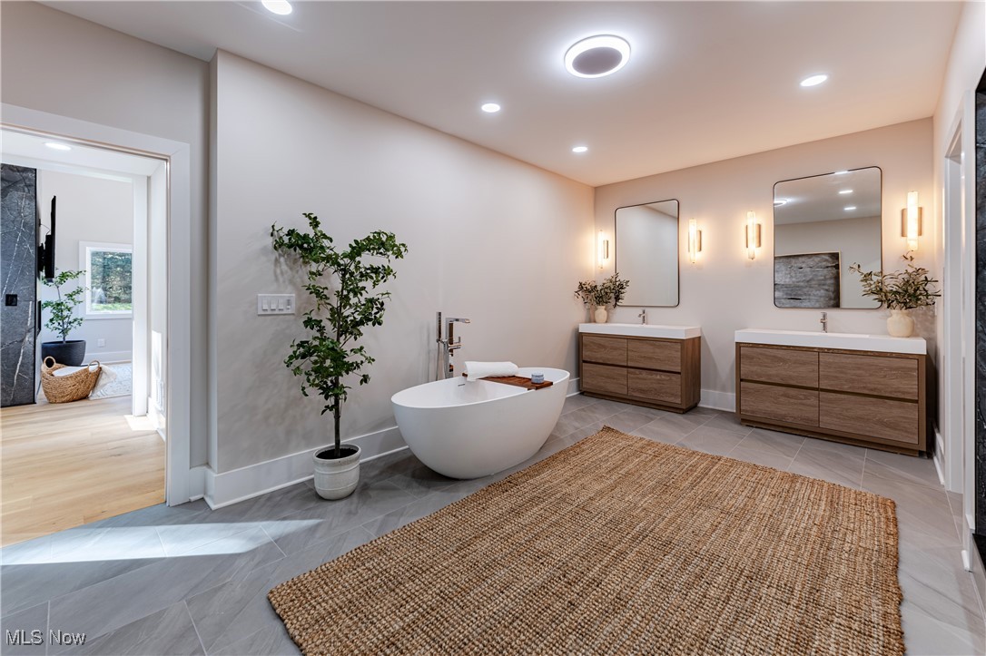 32570 Hiram Trail