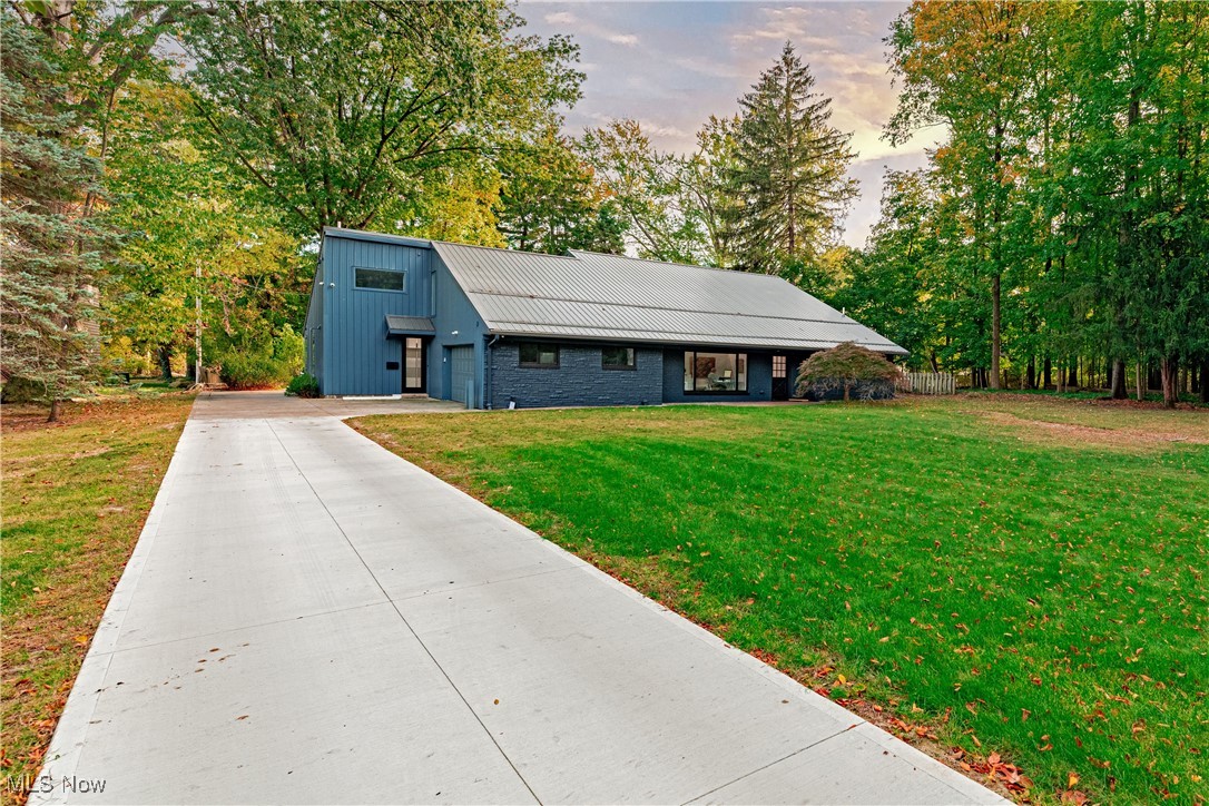 12866 Lake Shore Boulevard