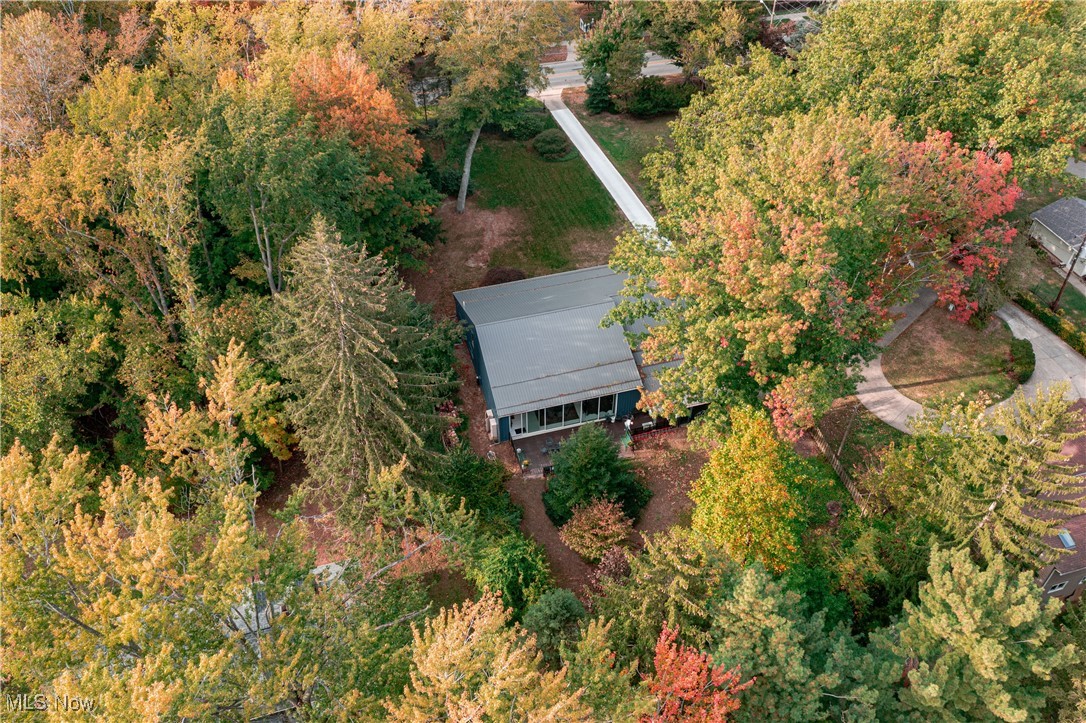 12866 Lake Shore Boulevard