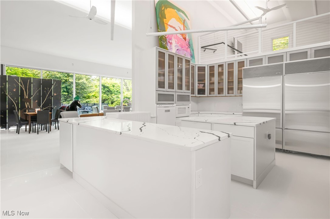 12866 Lake Shore Boulevard