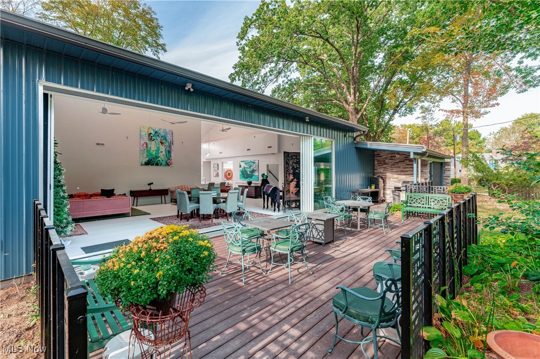 12866 Lake Shore Boulevard