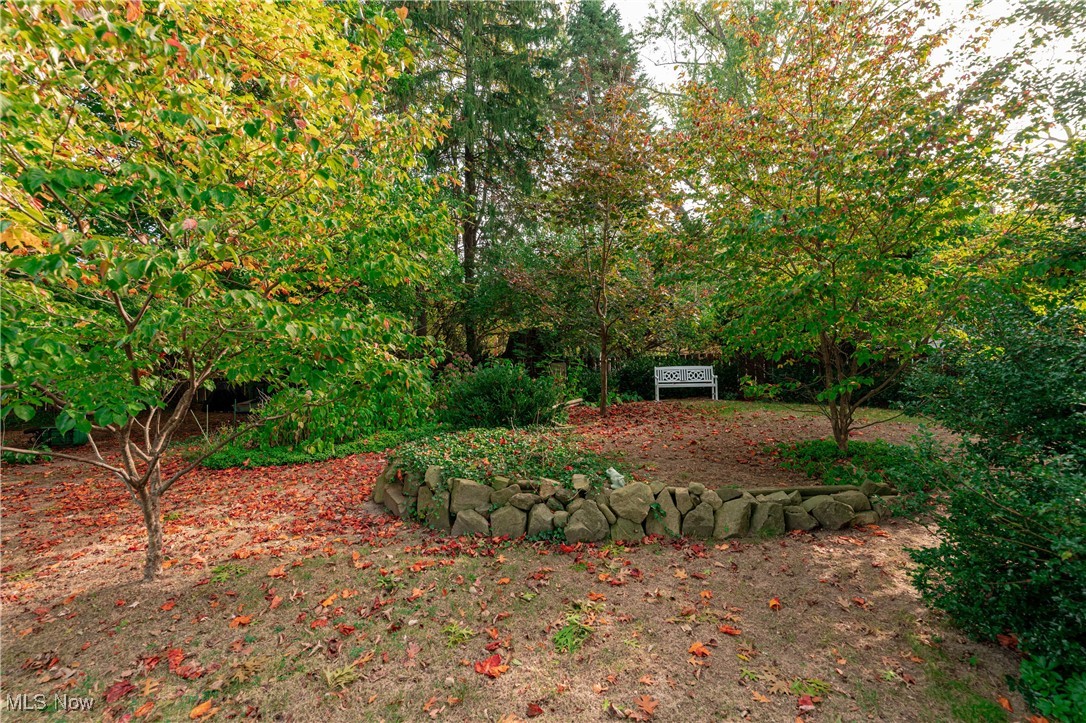 12866 Lake Shore Boulevard