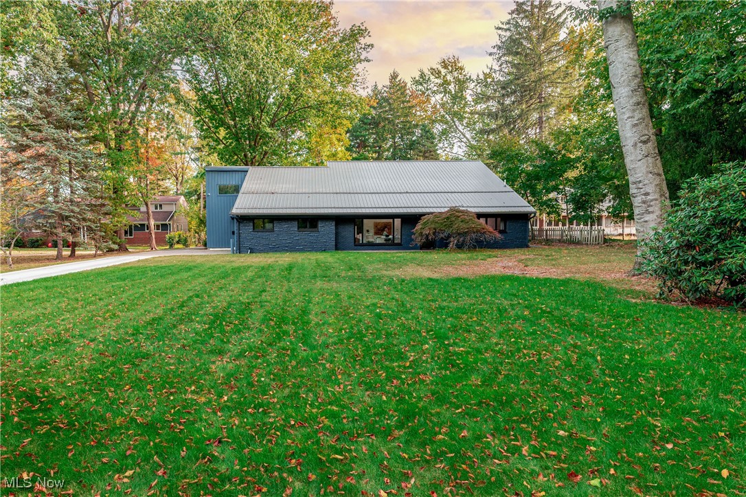 12866 Lake Shore Boulevard