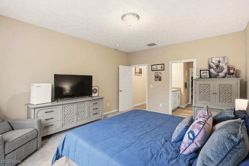 9999 Forest Valley Lane