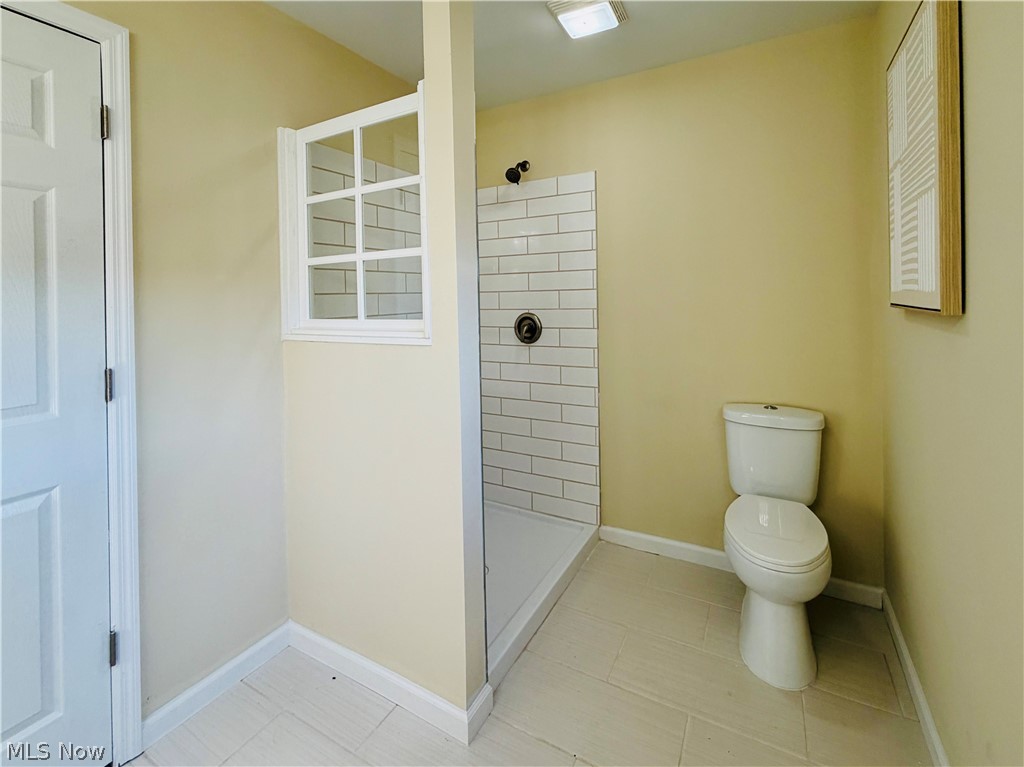 246 W Hamilton Street