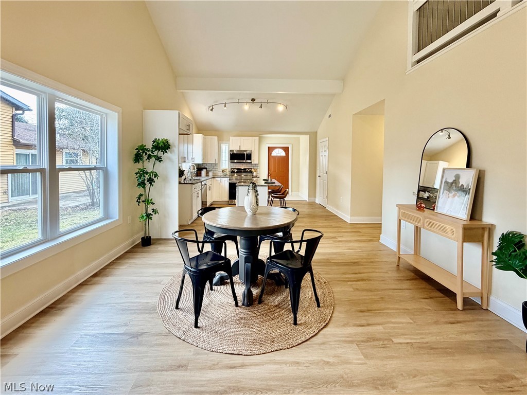 246 W Hamilton Street