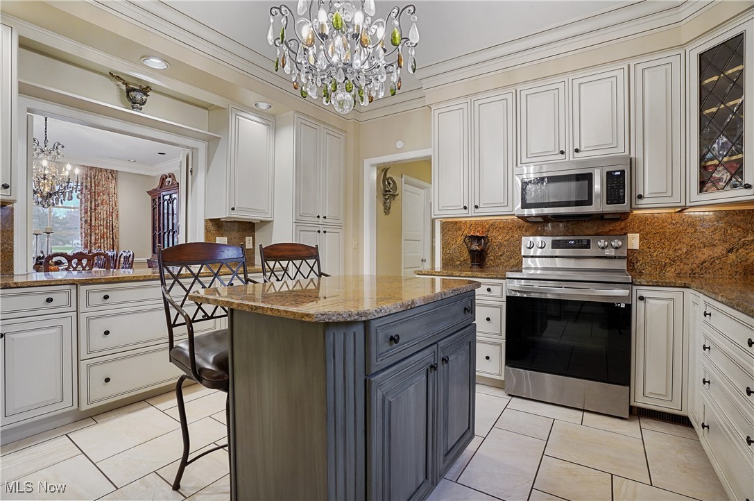 367 Country Club Drive NE