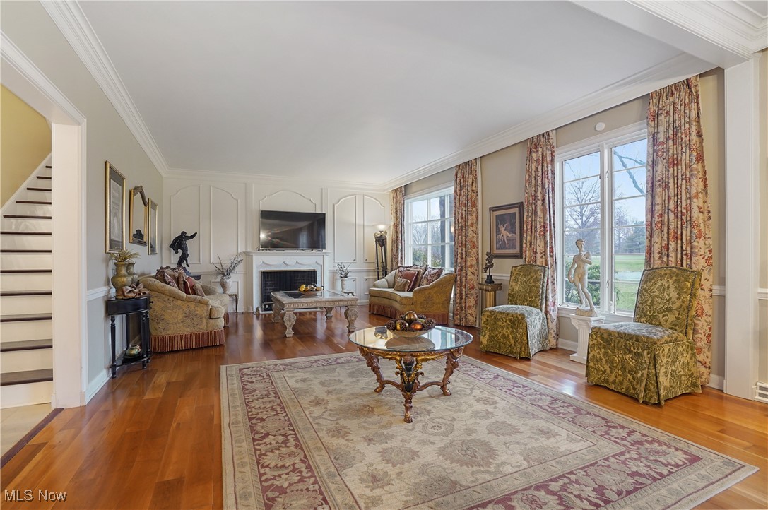 367 Country Club Drive NE