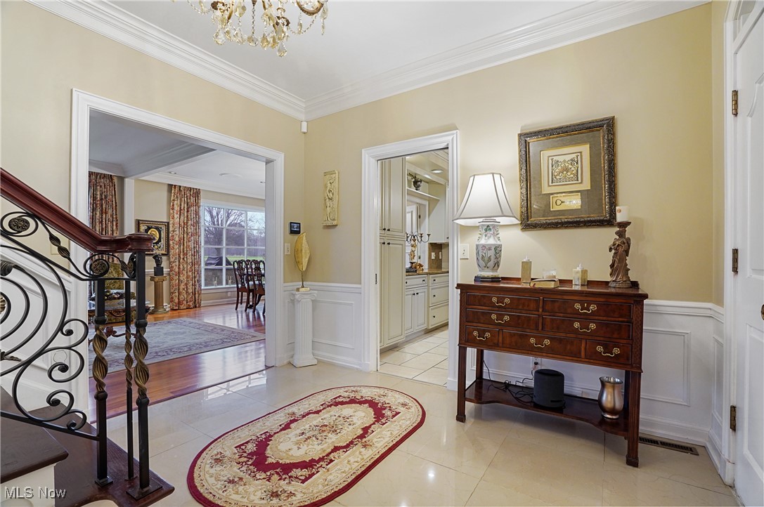 367 Country Club Drive NE