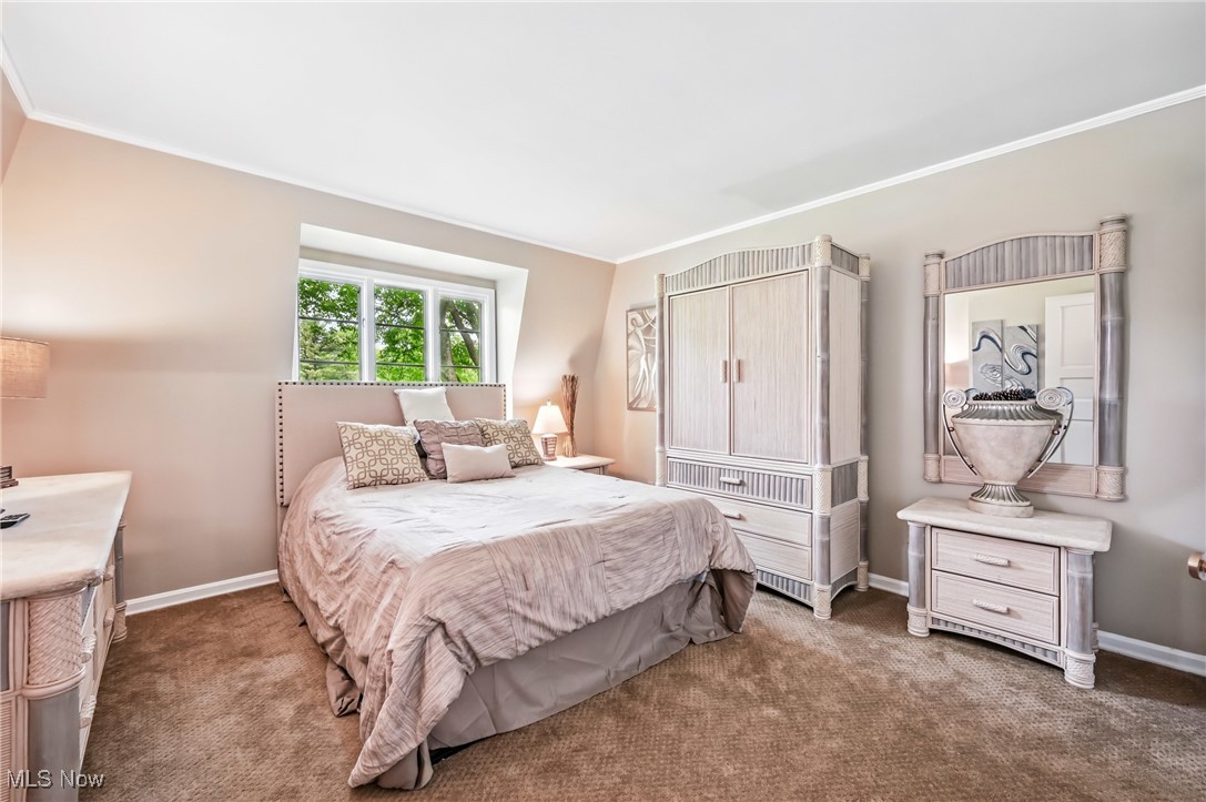 367 Country Club Drive NE