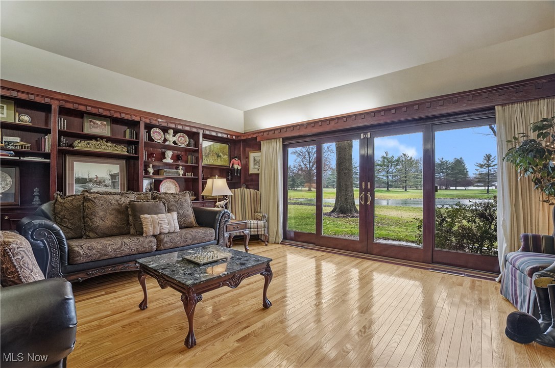 367 Country Club Drive NE