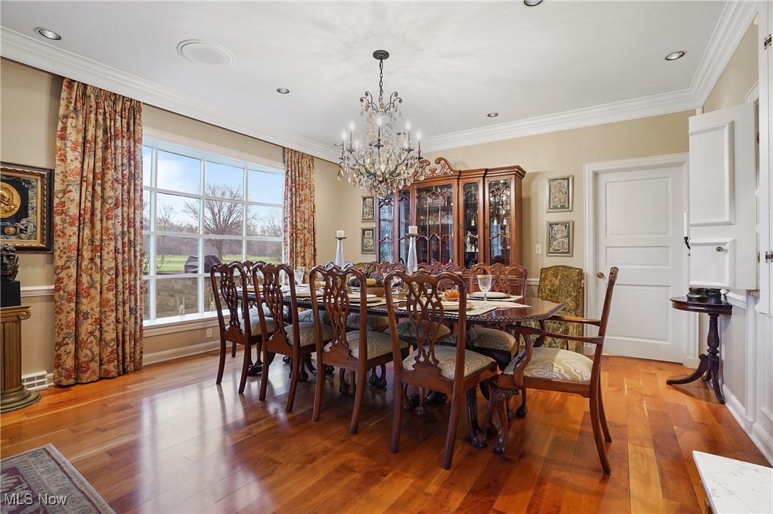 367 Country Club Drive NE