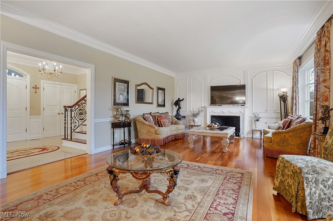 367 Country Club Drive NE