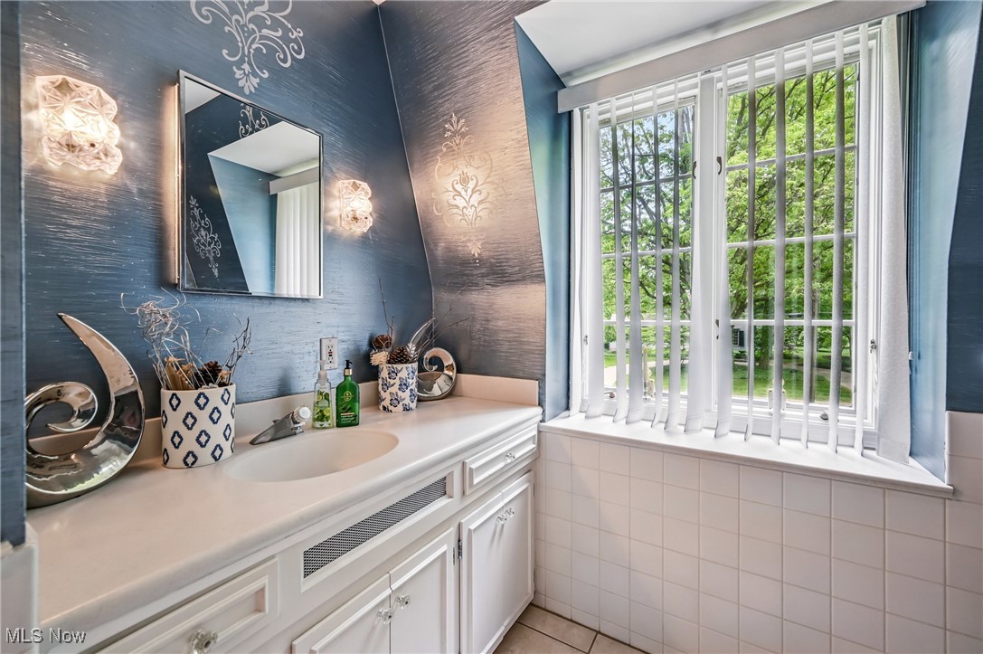 367 Country Club Drive NE