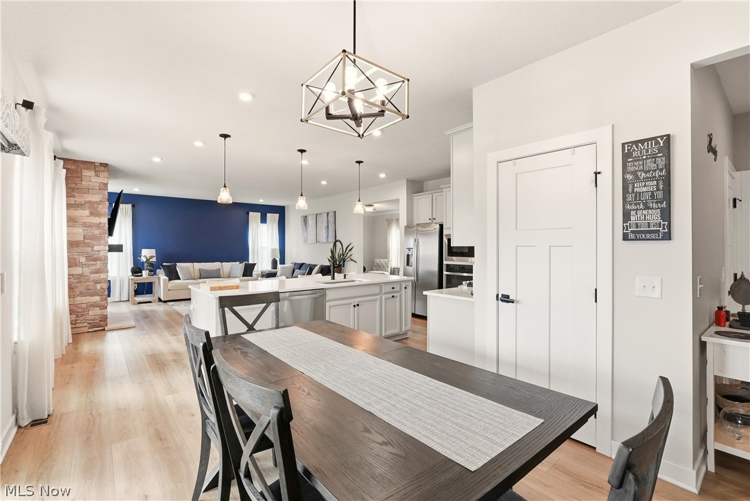 1404 Southbrook Circle NE