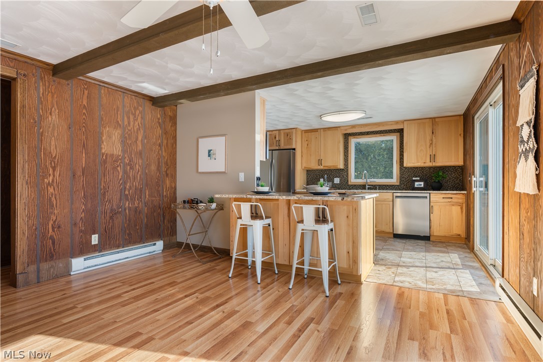 382 E Mohawk Drive
