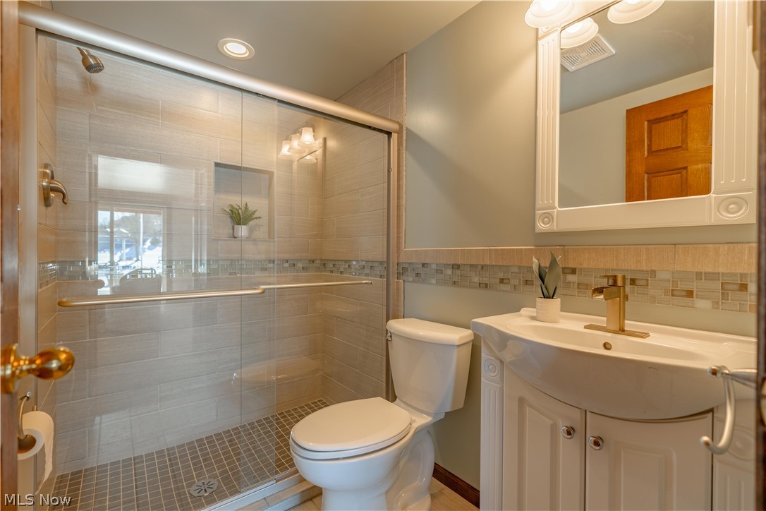 382 E Mohawk Drive