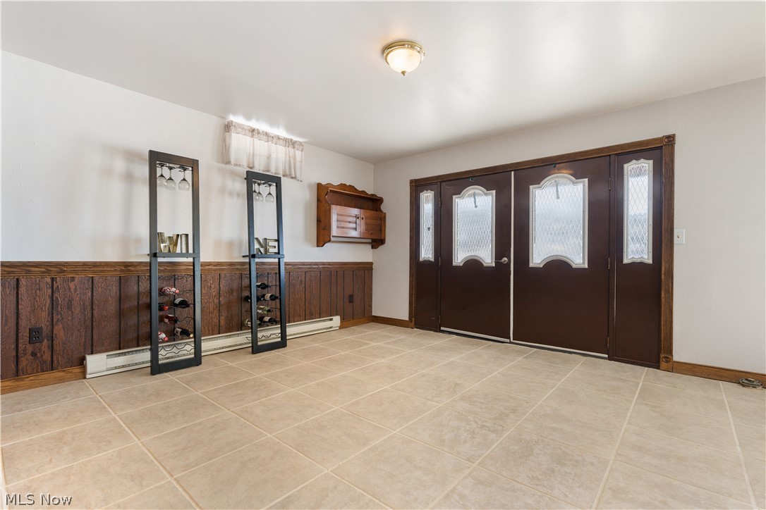 382 E Mohawk Drive