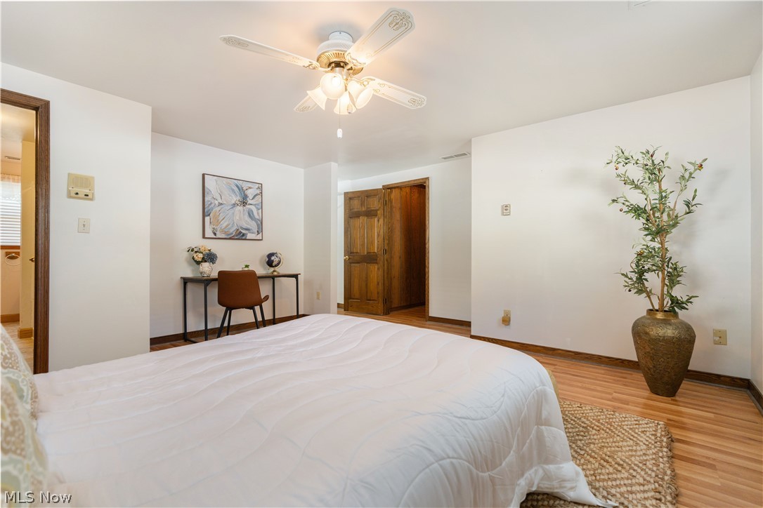 382 E Mohawk Drive
