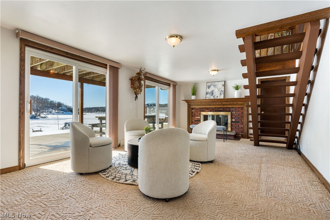 382 E Mohawk Drive