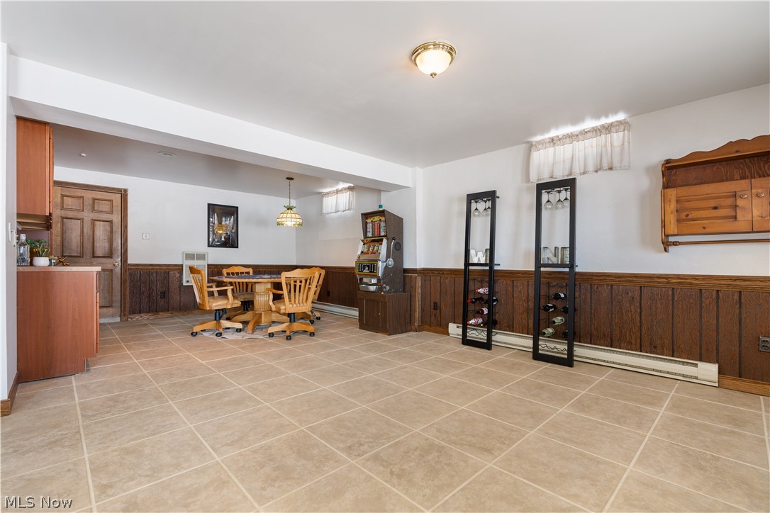 382 E Mohawk Drive