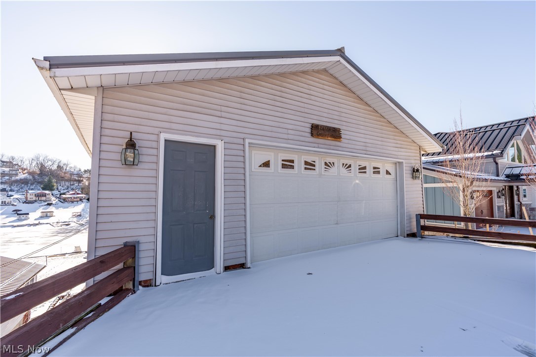 382 E Mohawk Drive