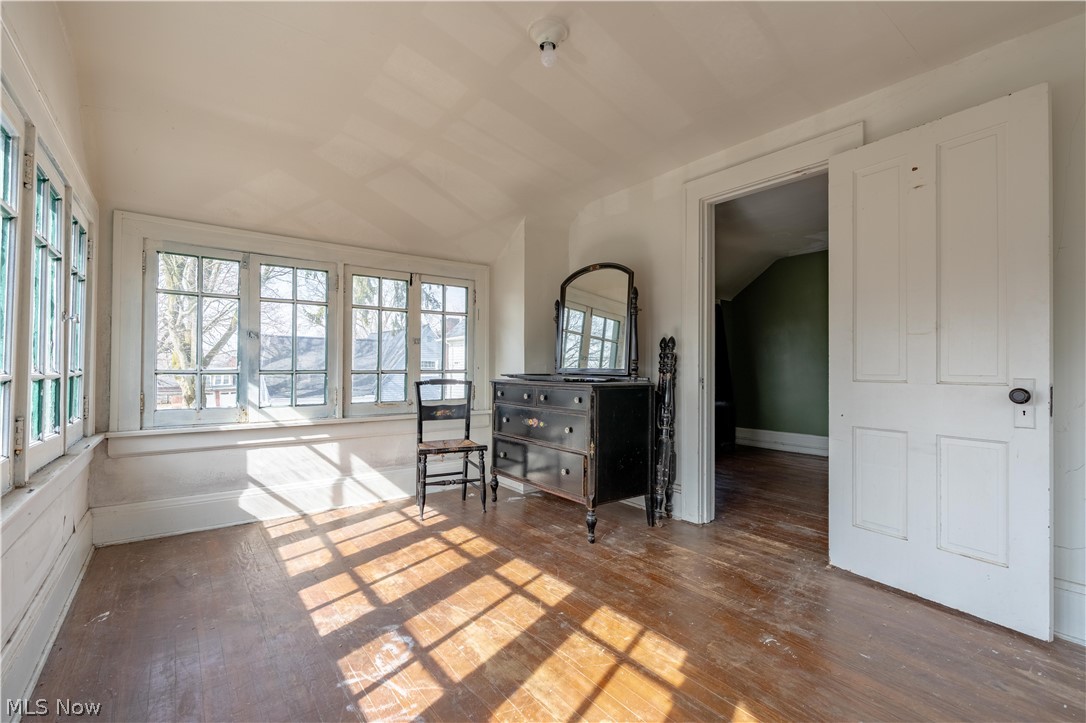 1568 W Exchange Street