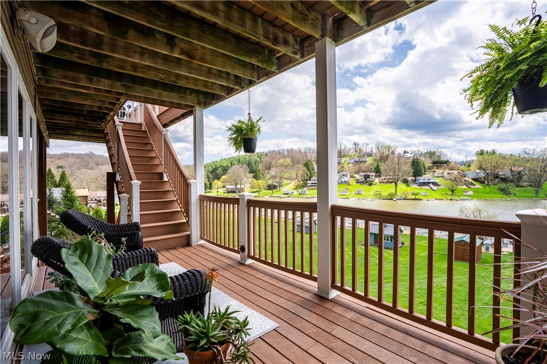 376 E Mohawk Drive