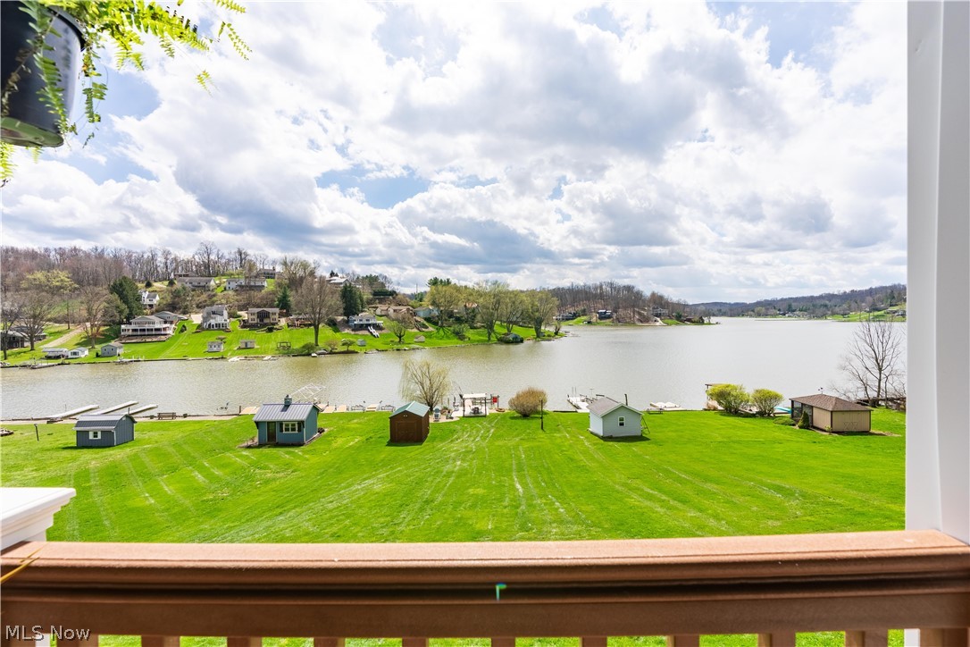 376 E Mohawk Drive