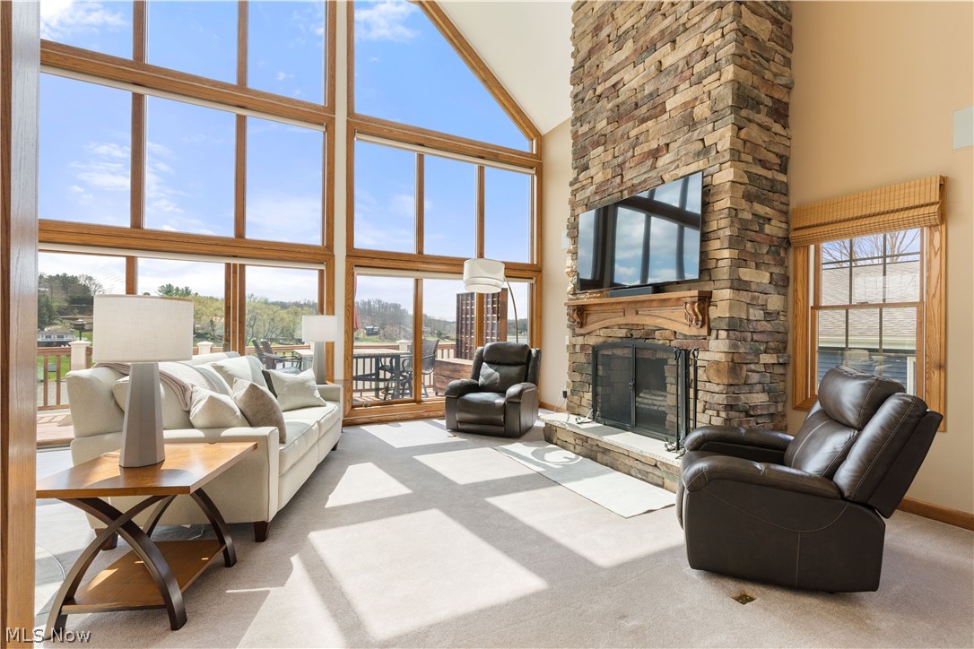 376 E Mohawk Drive