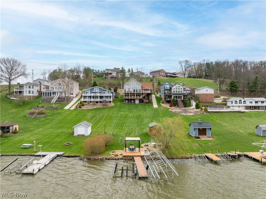 376 E Mohawk Drive
