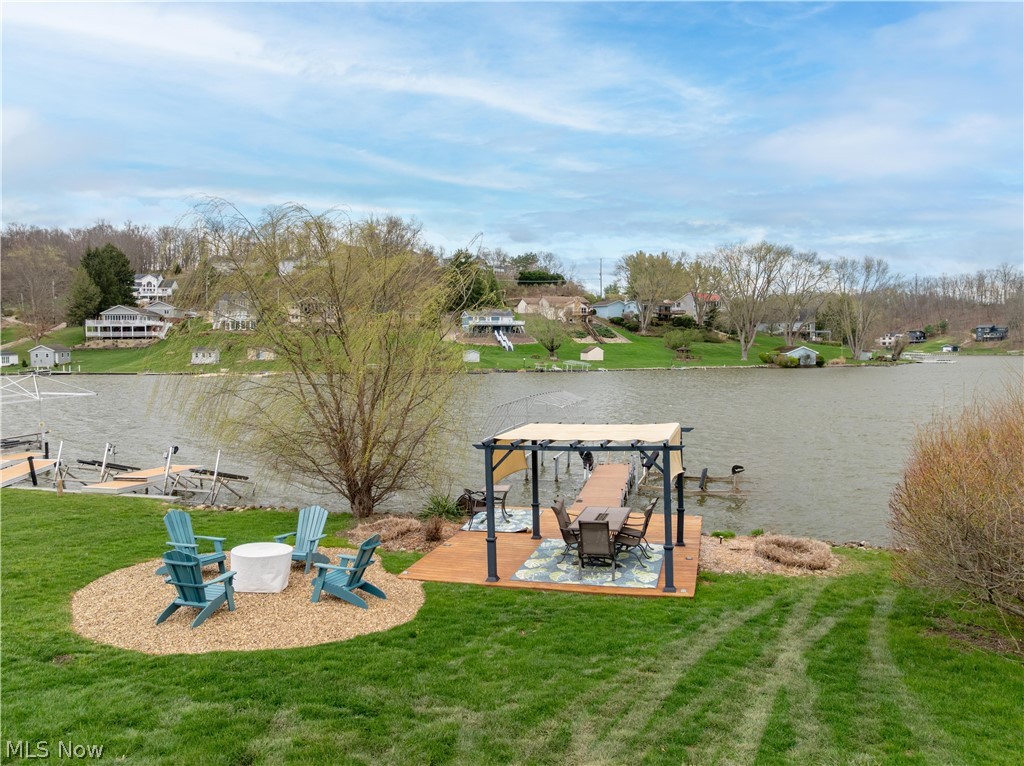 376 E Mohawk Drive
