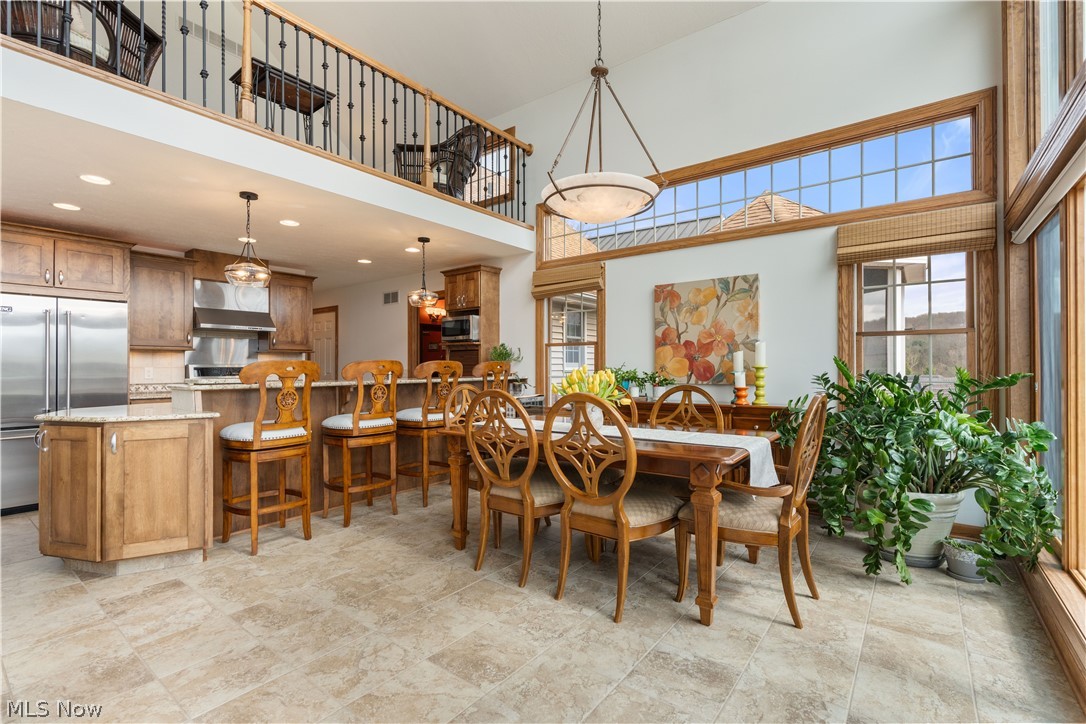 376 E Mohawk Drive
