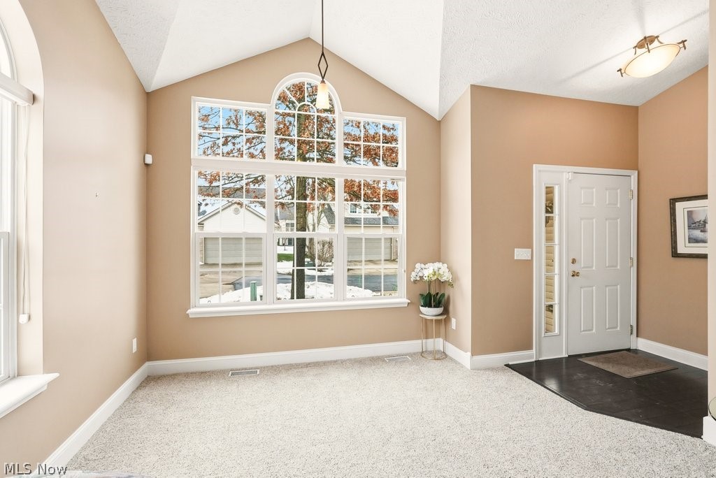 2551 Edgebrook Crossing