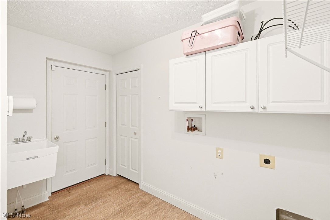 2551 Edgebrook Crossing