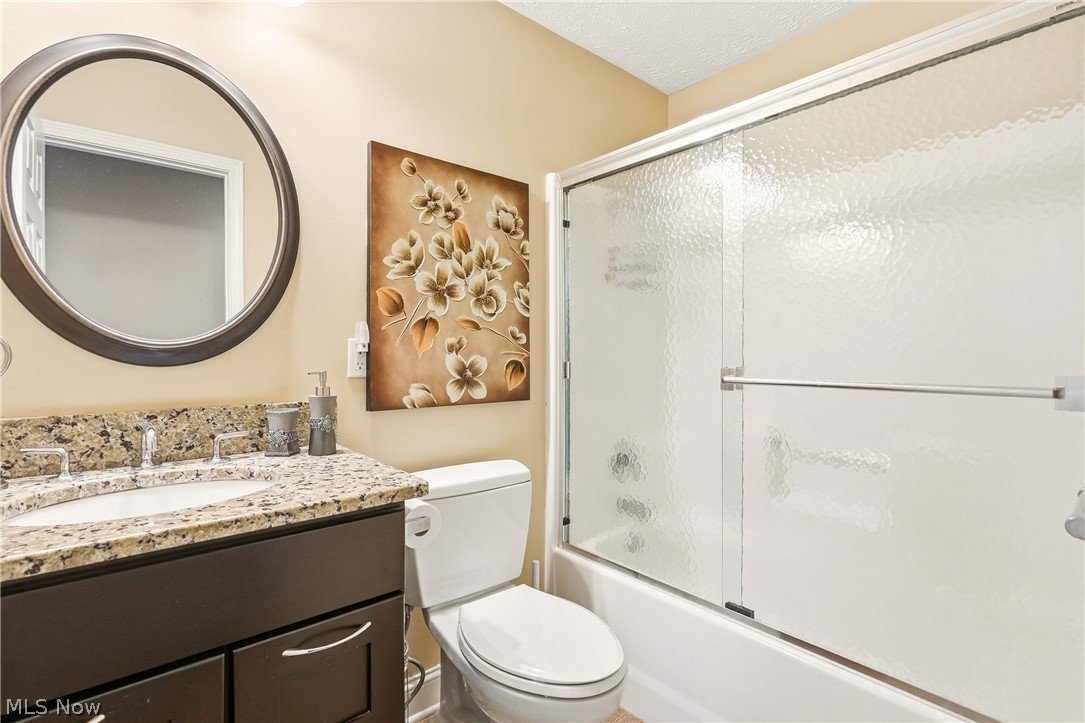 2551 Edgebrook Crossing