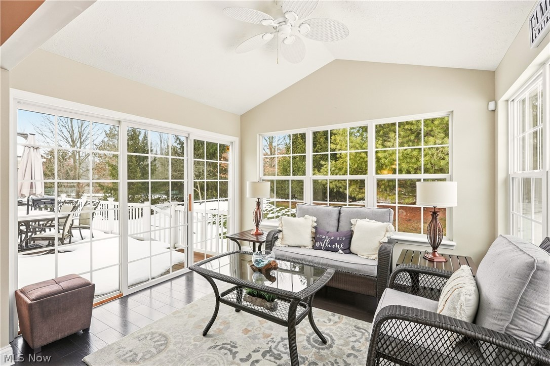 2551 Edgebrook Crossing