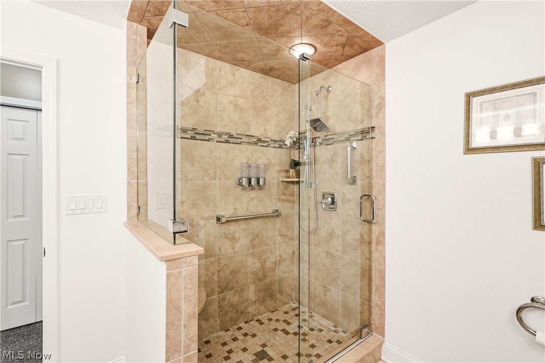 2551 Edgebrook Crossing