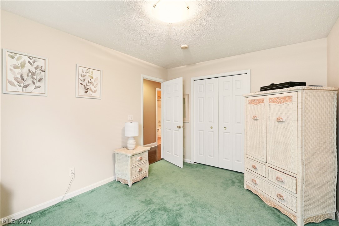 2551 Edgebrook Crossing