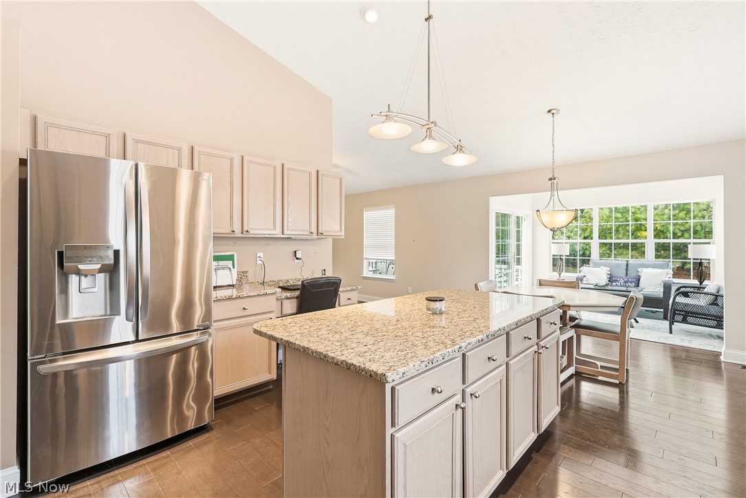 2551 Edgebrook Crossing