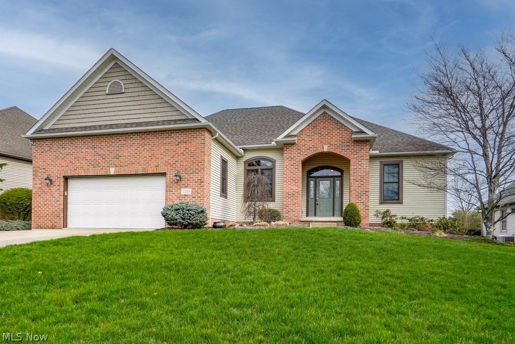 2253 Grimsby Street NW