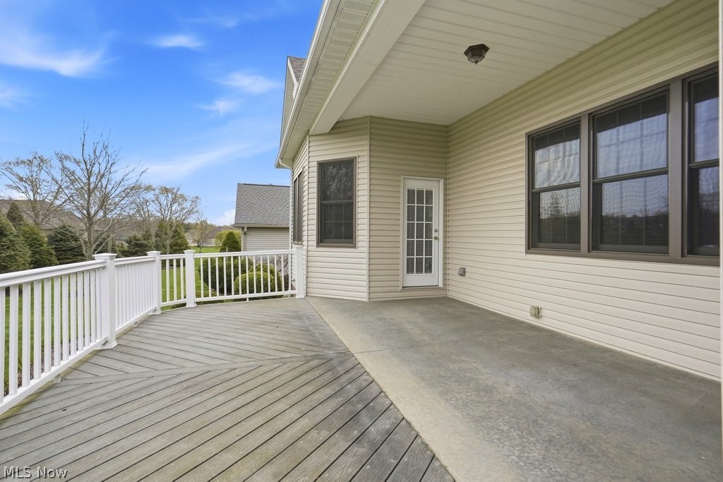 2253 Grimsby Street NW